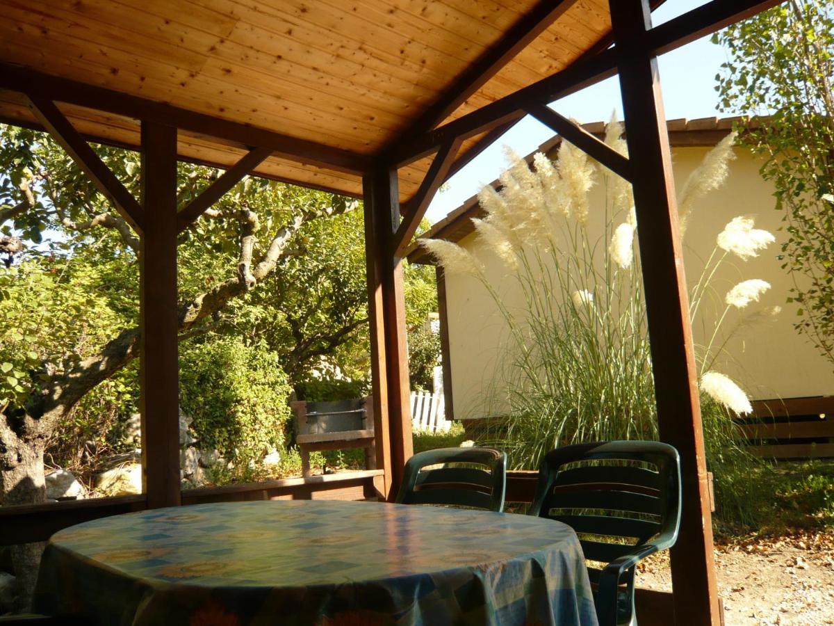 Les Chalets Du Verger Des Ascarines Corneilla-de-Conflent Buitenkant foto