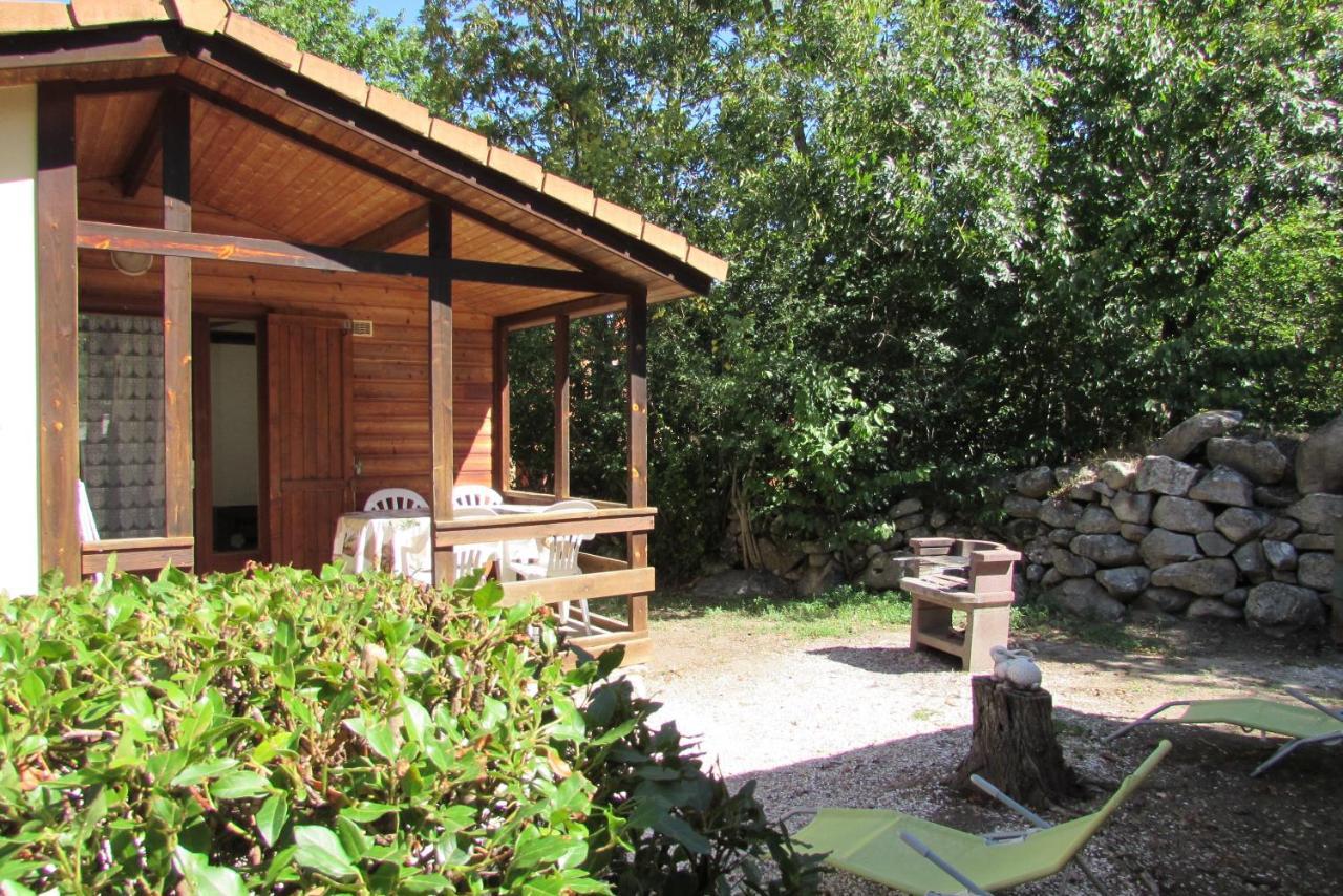 Les Chalets Du Verger Des Ascarines Corneilla-de-Conflent Buitenkant foto